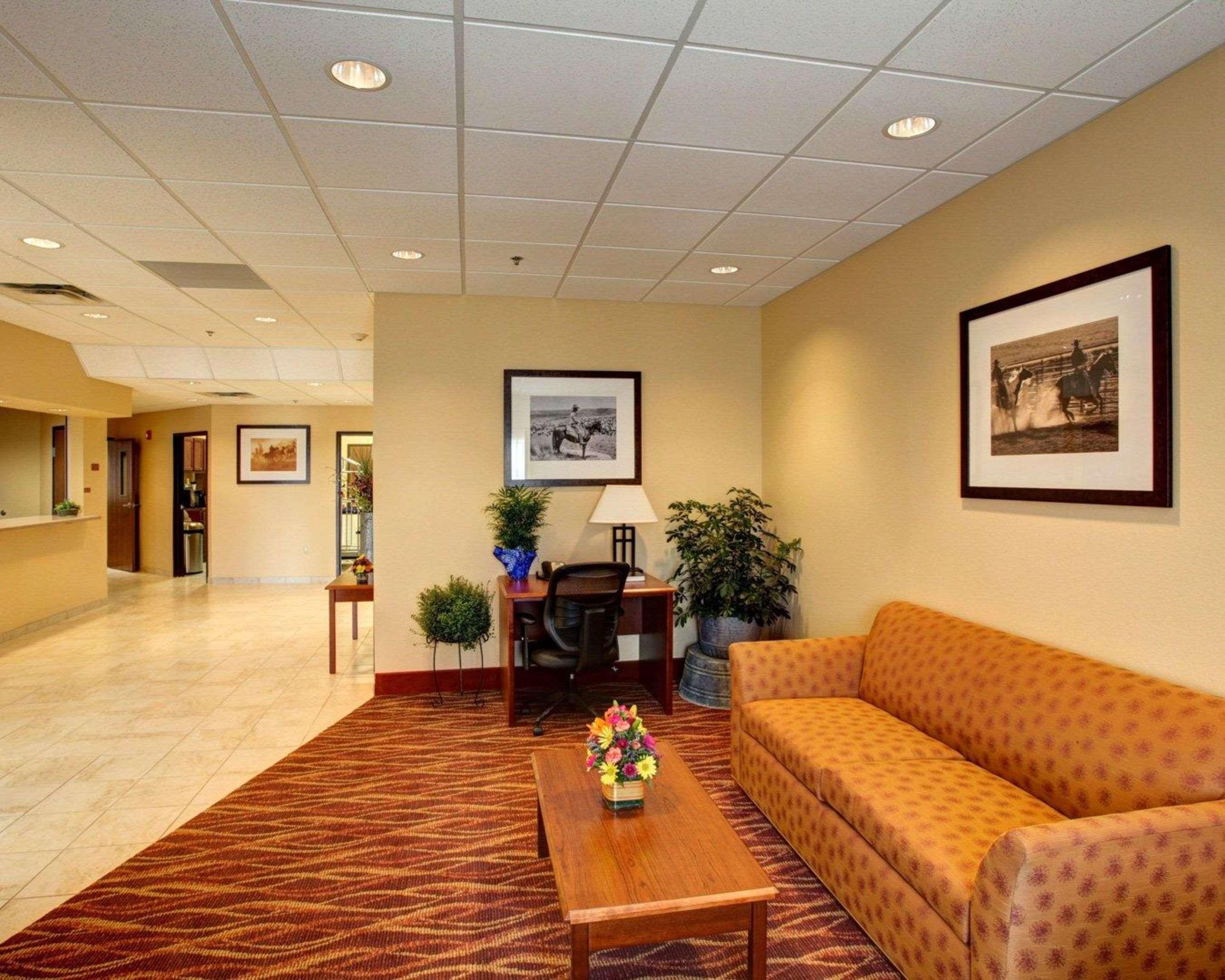Rodeway Inn & Suites Phillipsburg エクステリア 写真
