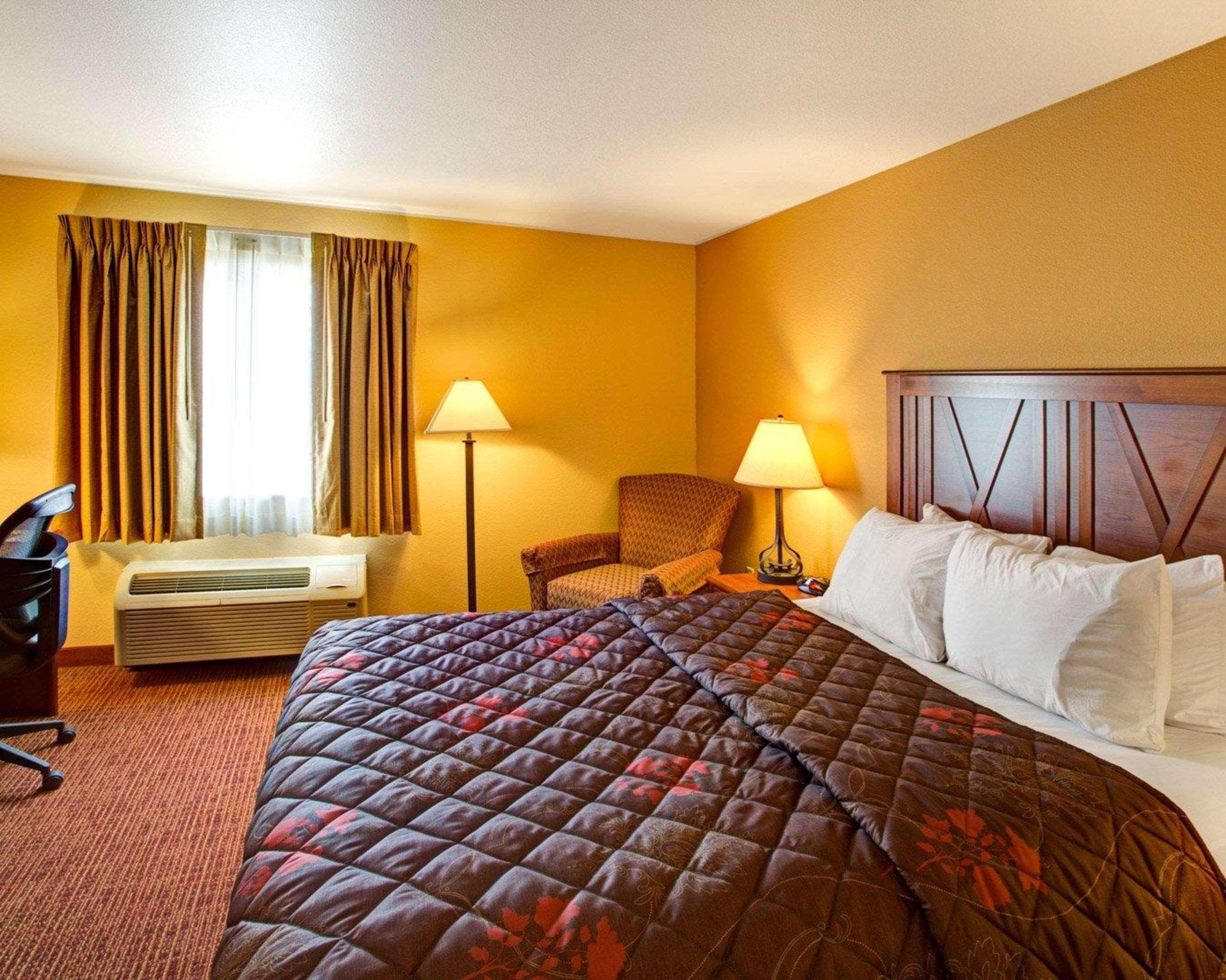 Rodeway Inn & Suites Phillipsburg エクステリア 写真
