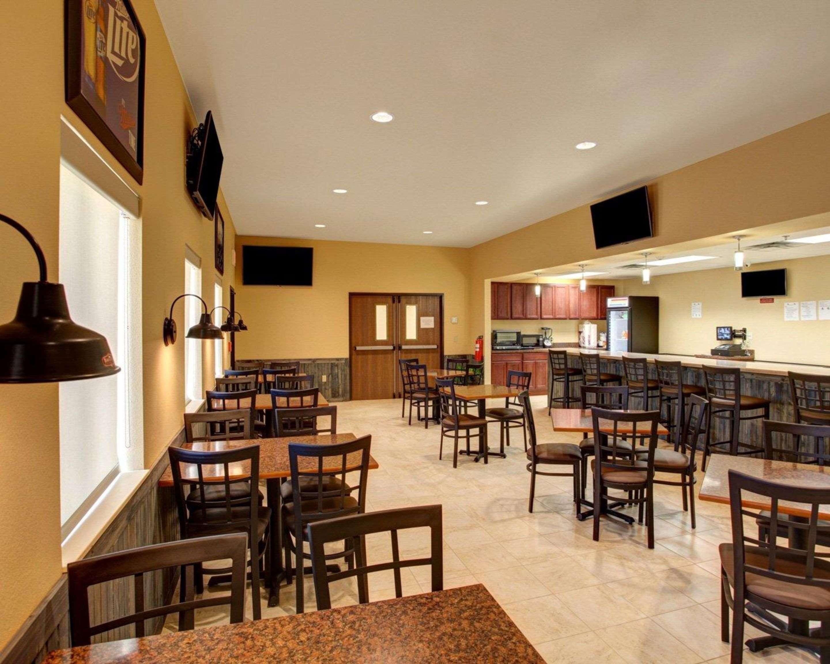 Rodeway Inn & Suites Phillipsburg エクステリア 写真